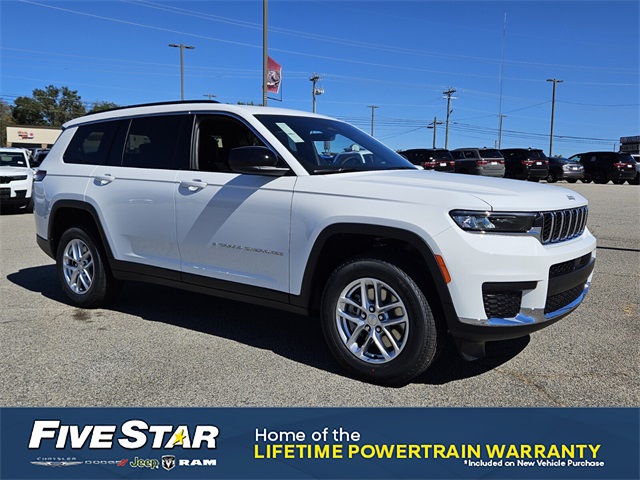 2025 Jeep Grand Cherokee L Laredo's photo