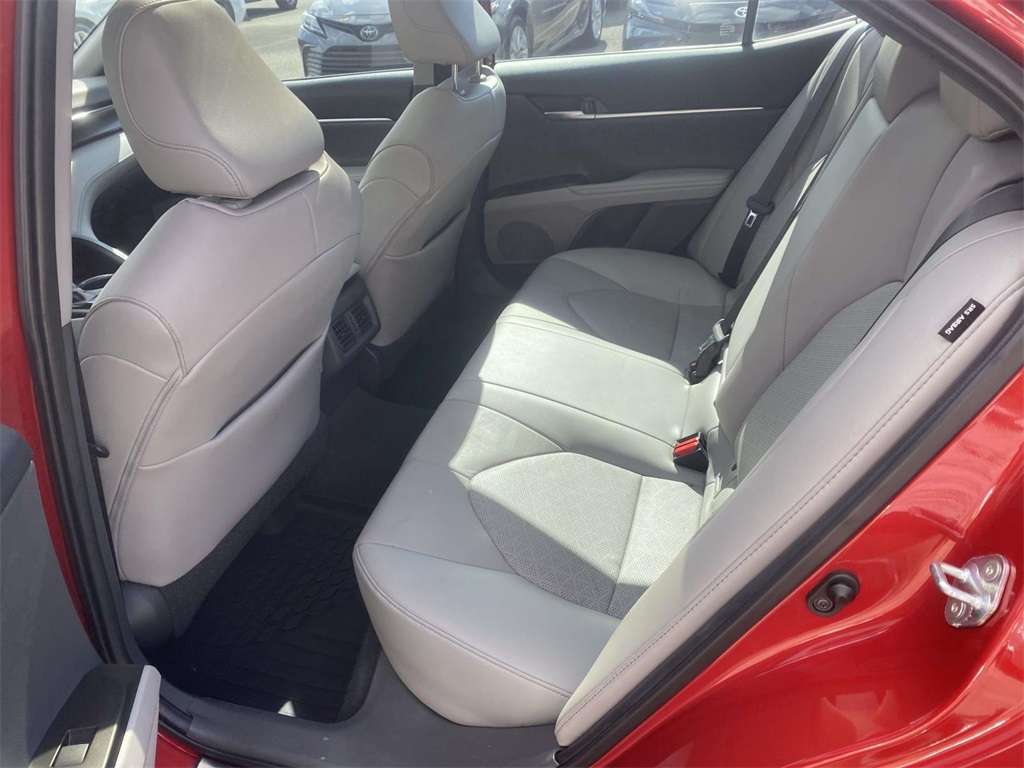 2021 Toyota Camry XSE photo 8