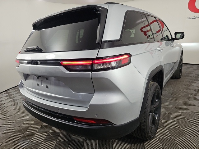 2023 Jeep Grand Cherokee Altitude X photo 5