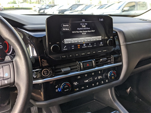 2023 Nissan Pathfinder Platinum photo 22