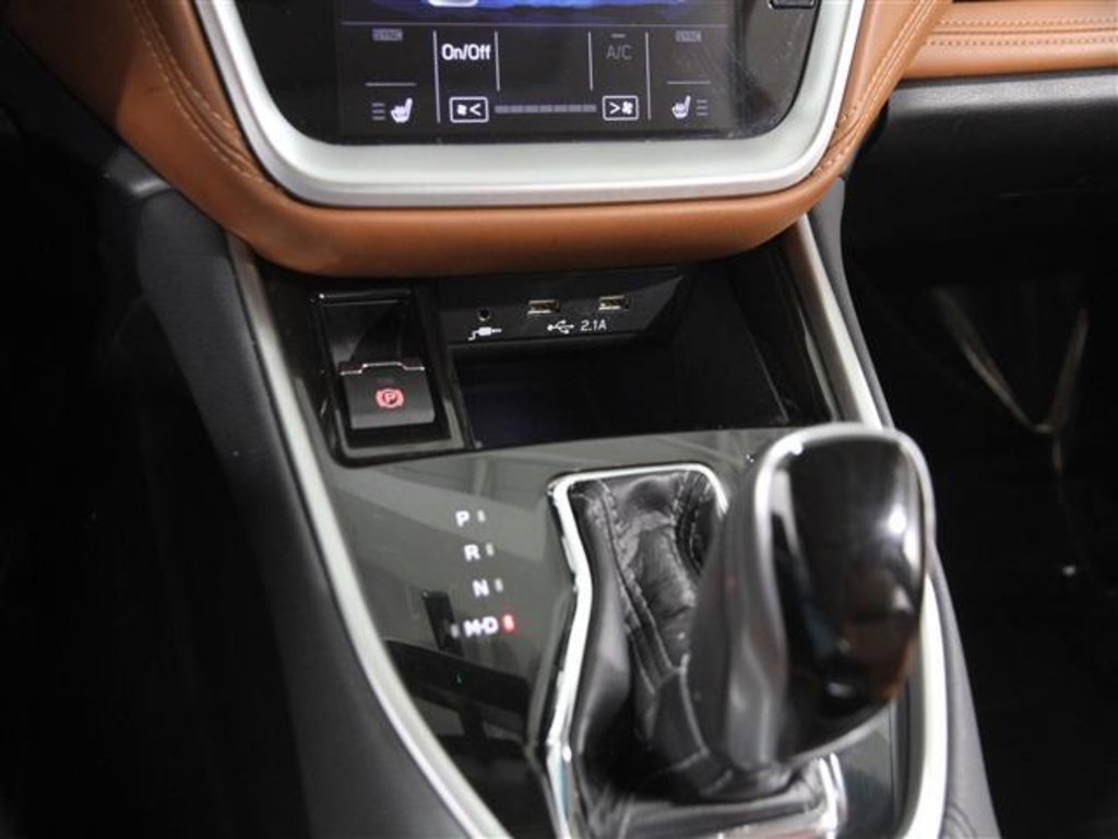 2020 Subaru Legacy Touring XT photo 13