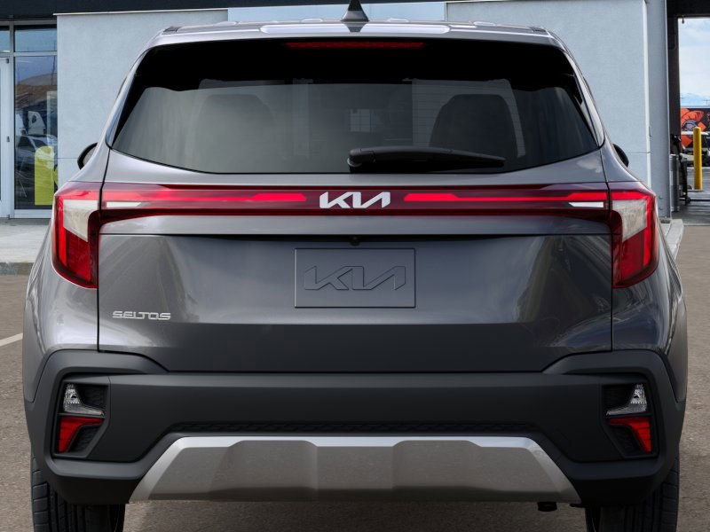 2026 Kia Seltos LX photo 8