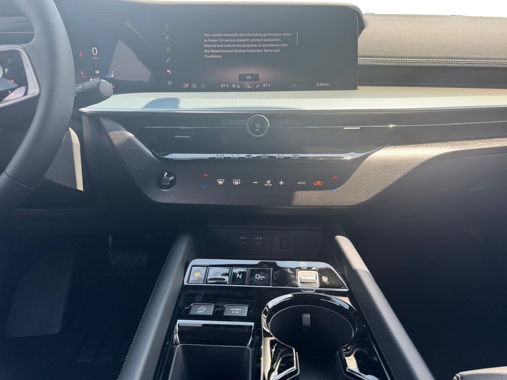 2025 Nissan Murano SL photo 10