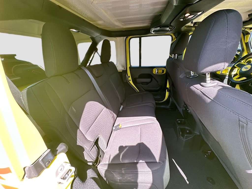 2022 Jeep Wrangler Unlimited High Tide photo 22