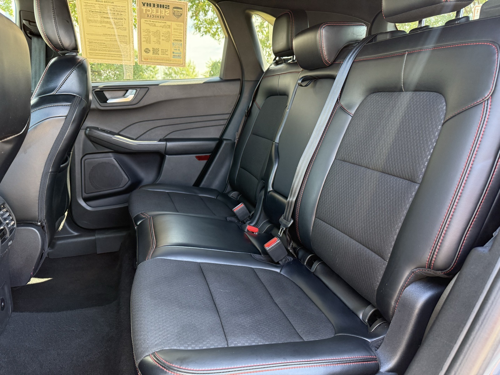 2024 Ford Escape ST-Line photo 4