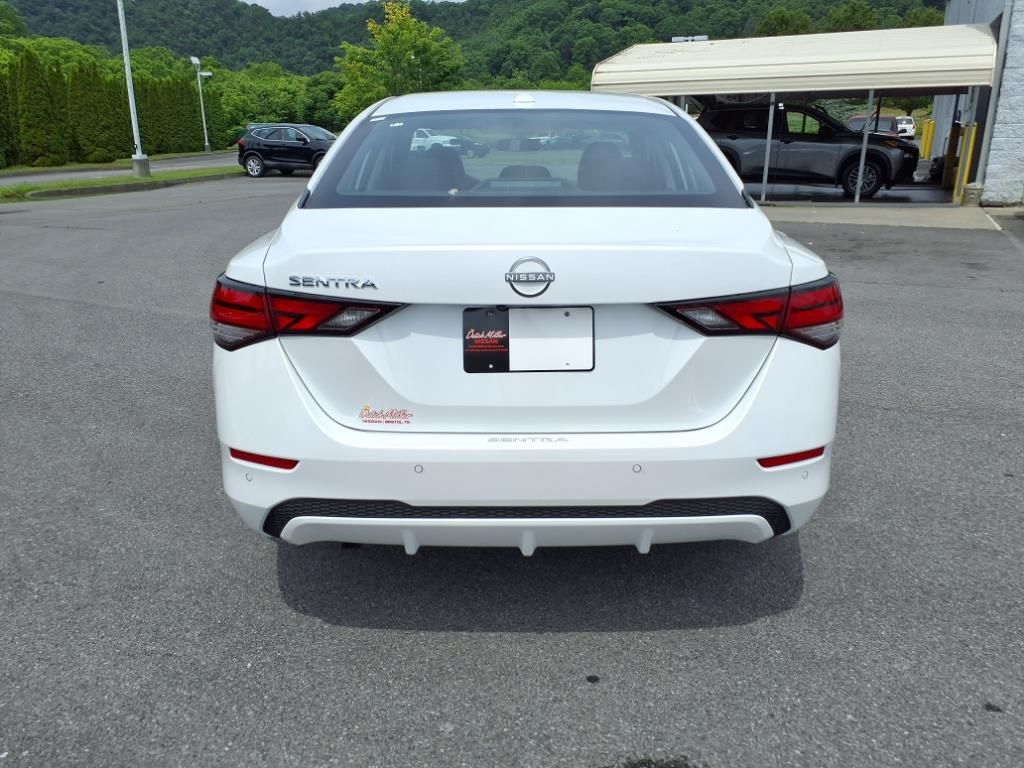 2025 Nissan Sentra SV photo 4
