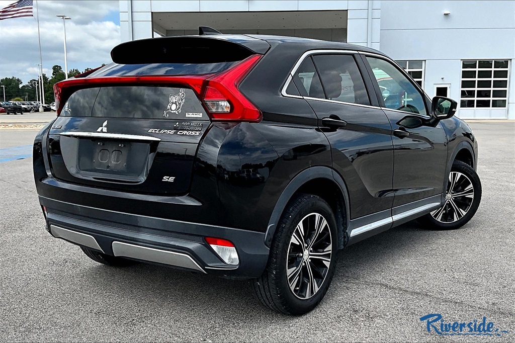 2018 Mitsubishi Eclipse Cross SE photo 4