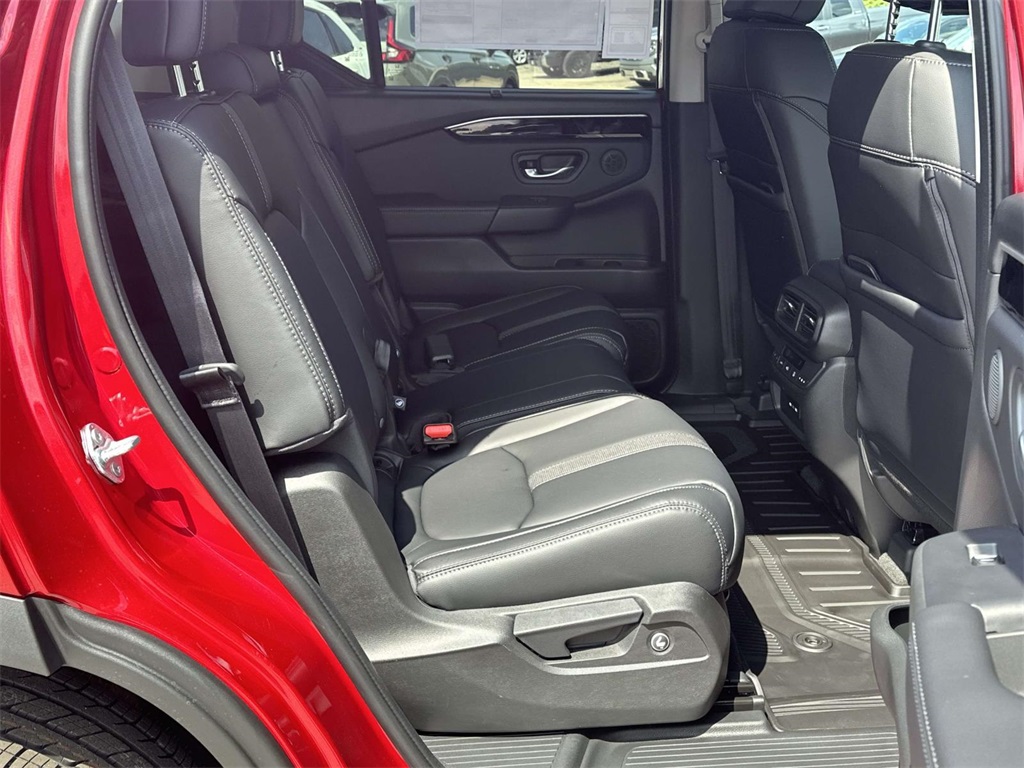 2025 Honda Pilot Touring photo 7