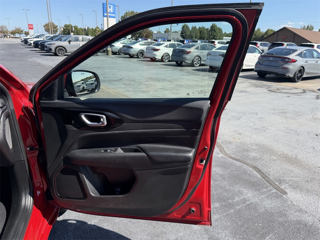 2023 Jeep Compass Limited Red Edition photo 16