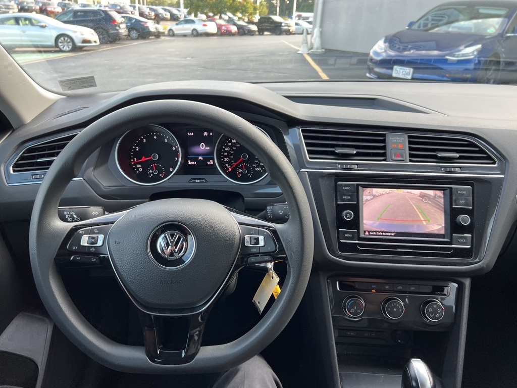 2021 Volkswagen Tiguan S photo 30