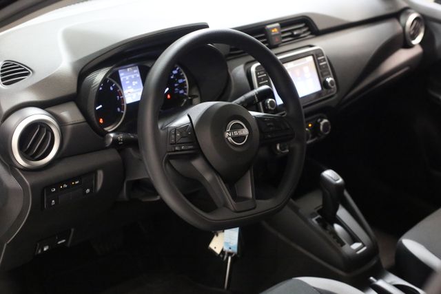 2025 Nissan Versa S photo 7