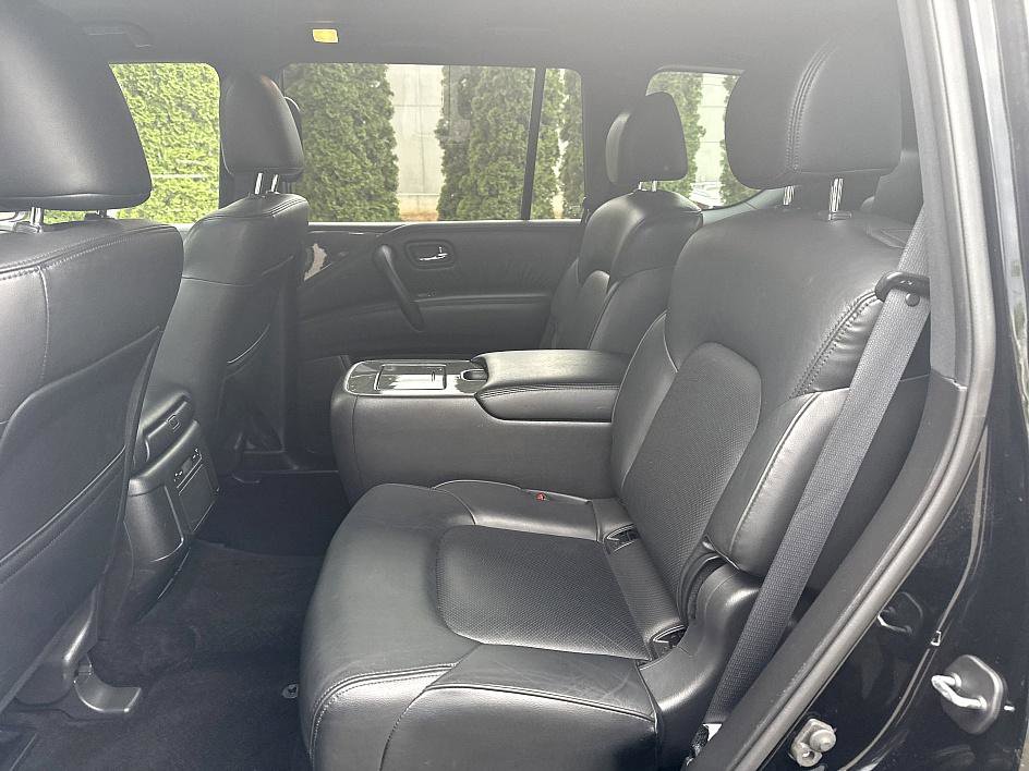 2023 Nissan Armada SL photo 9