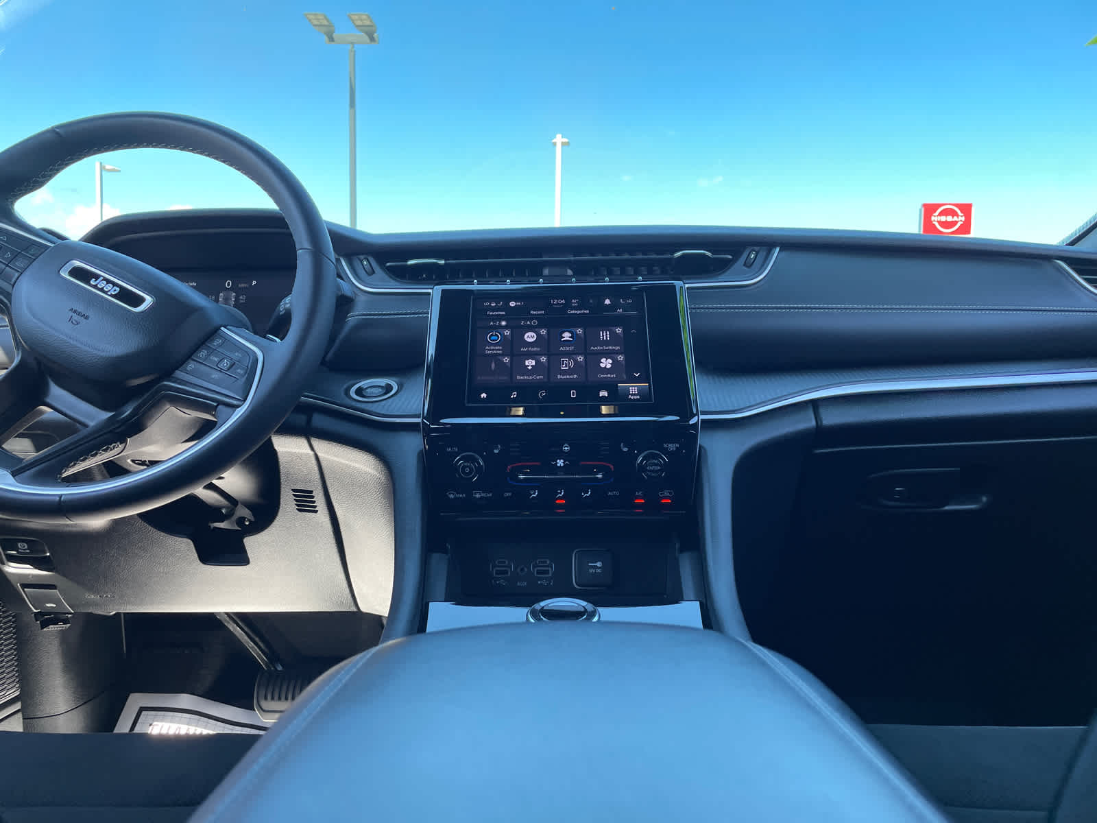 2023 Jeep Grand Cherokee Altitude photo 17