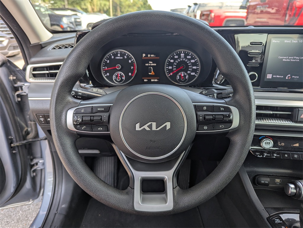 2023 Kia K5 LXS photo 23