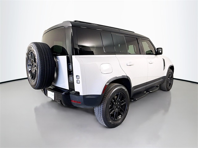 2026 Land Rover Defender 110 S photo 3