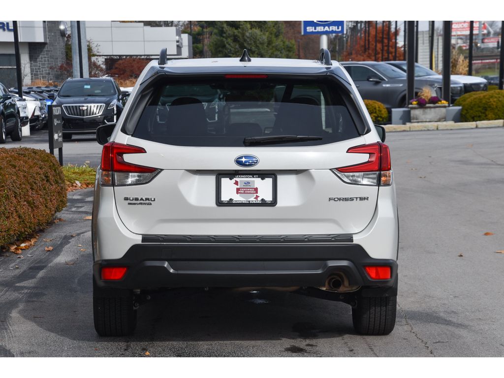 2024 Subaru Forester Premium Base photo 3
