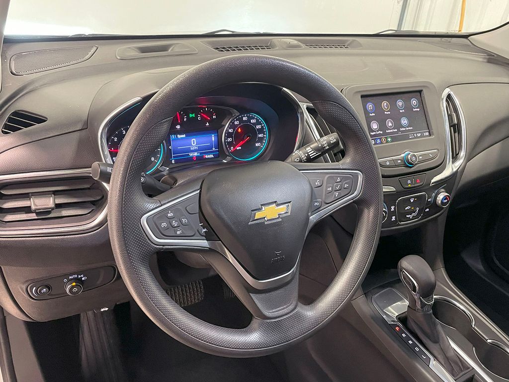 2022 Chevrolet Equinox LT photo 11