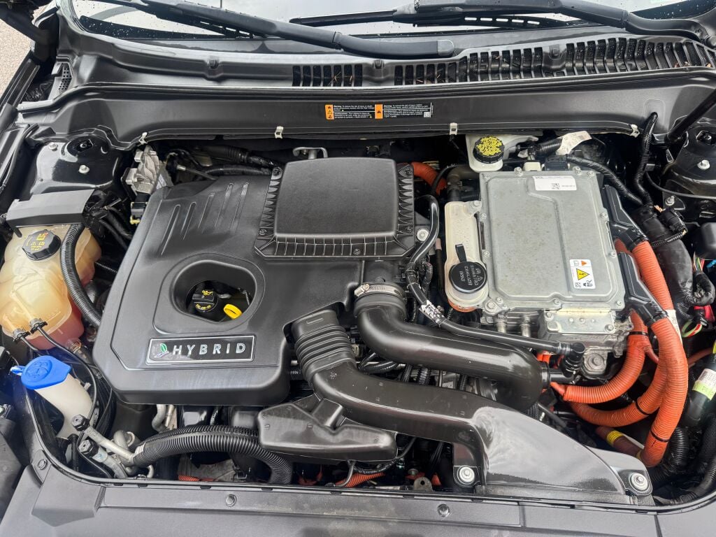 2015 Lincoln MKZ Hybrid photo 23