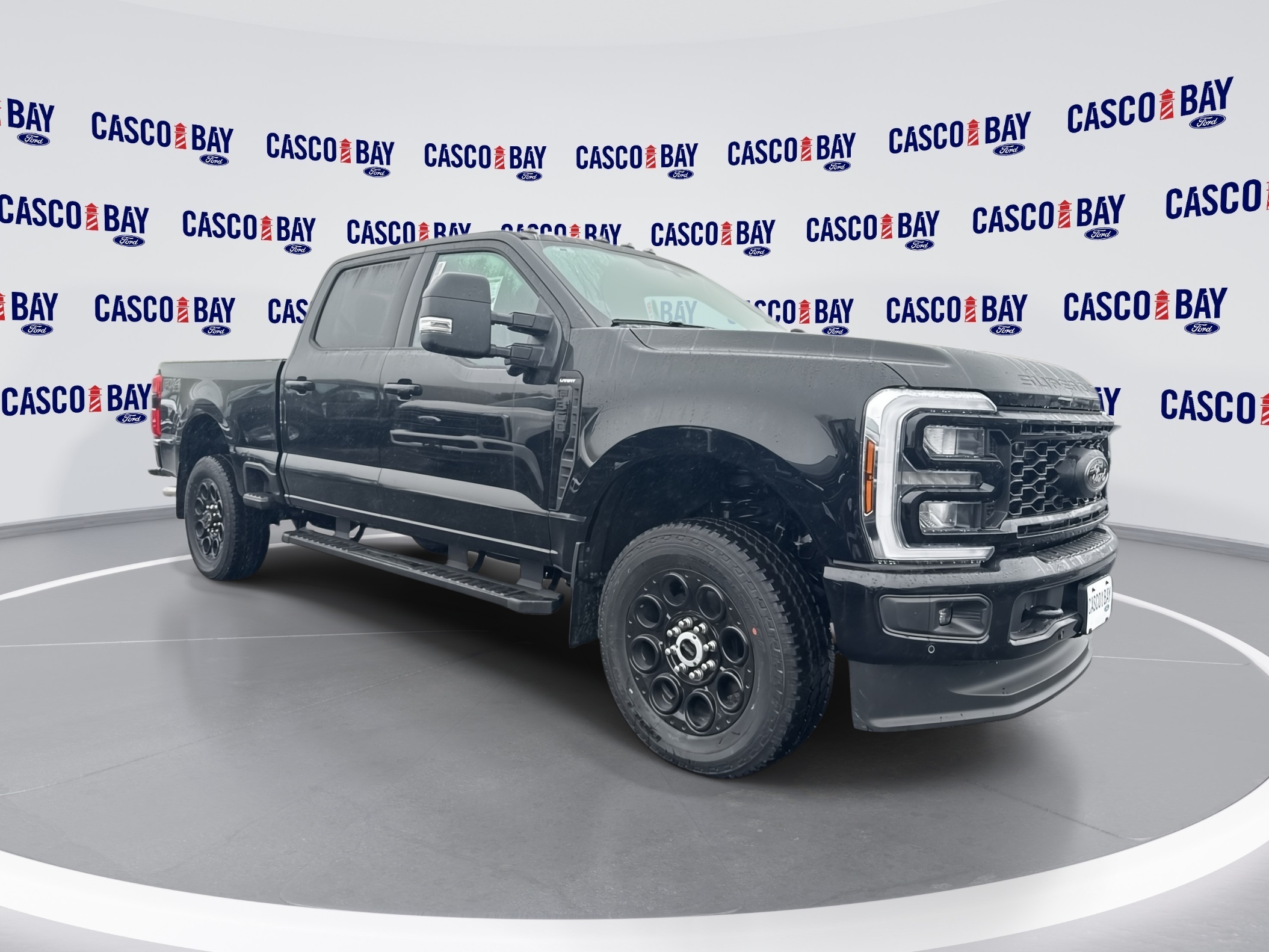 2025 Ford F-350 Super Duty Lariat's photo