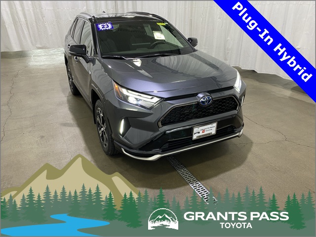 2023 Toyota RAV4 XSE's photo