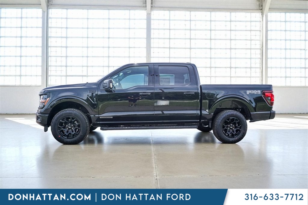 2025 Ford F-150 XLT photo 2