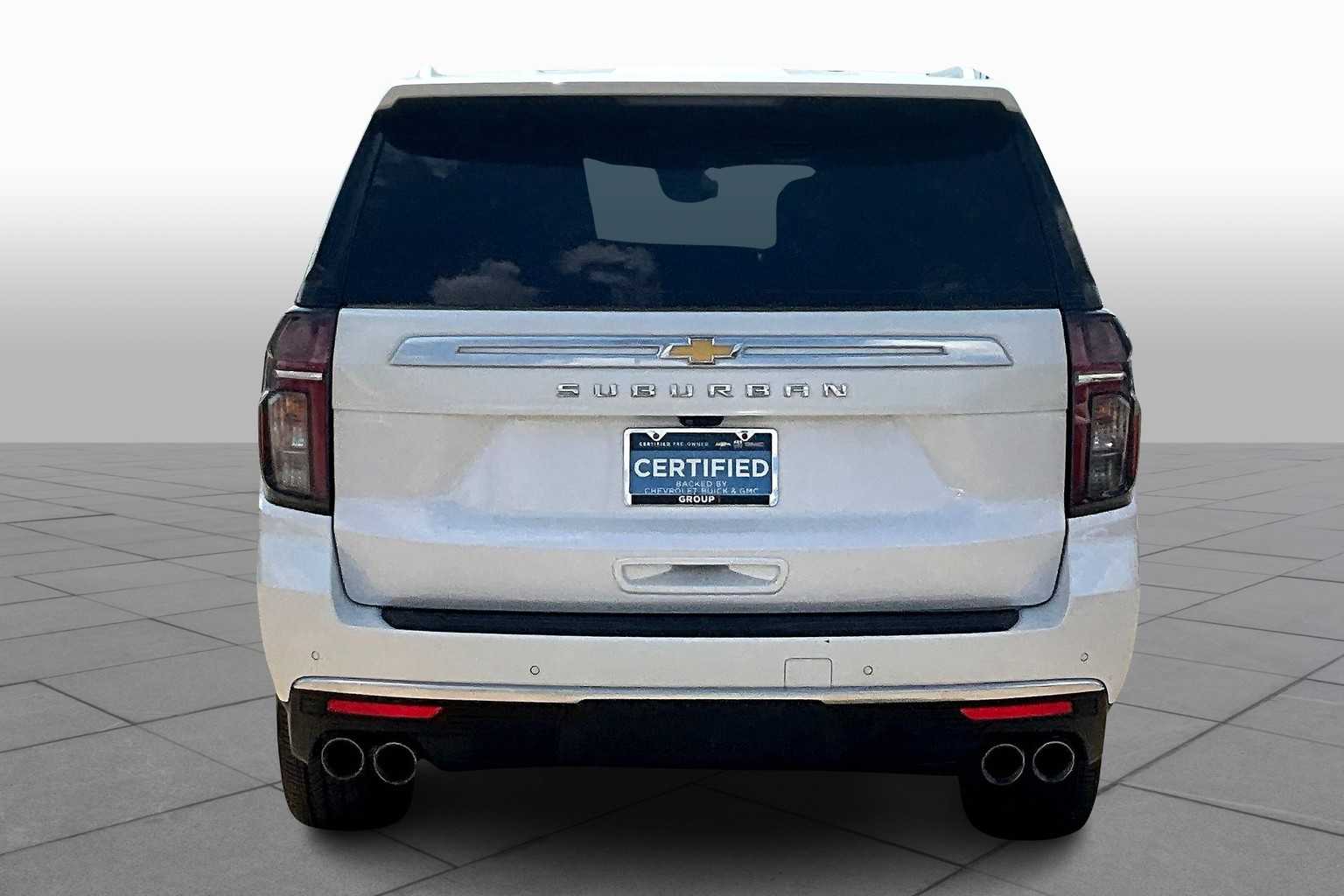 2023 Chevrolet Suburban High Country photo 4