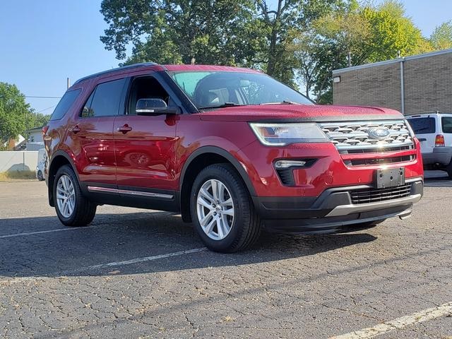 2018 Ford Explorer XLT photo 5