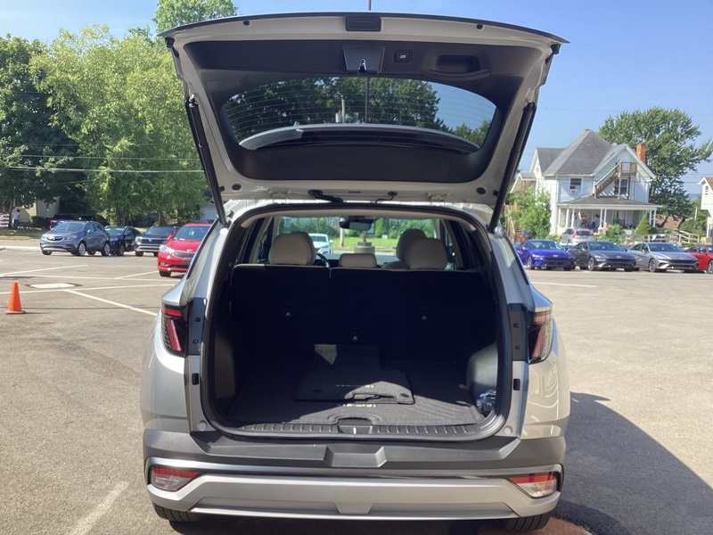 2025 Hyundai Tucson SEL Convenience photo 7