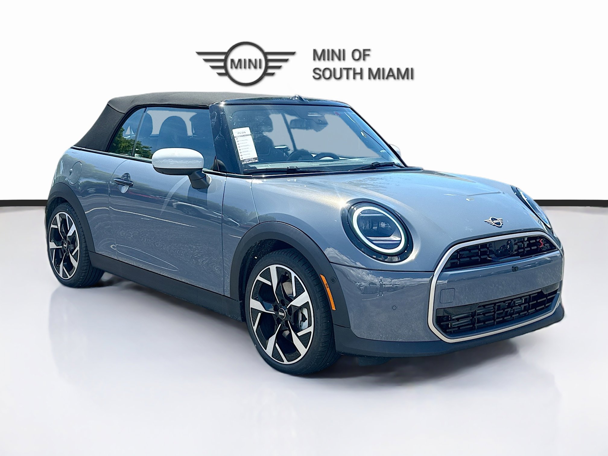 2025 MINI Convertible S's photo