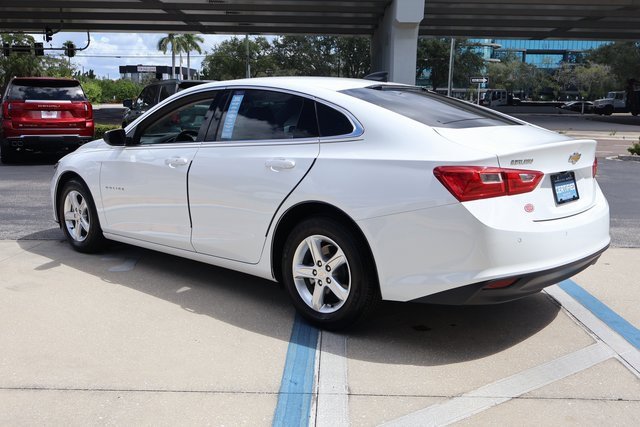 2024 Chevrolet Malibu LS photo 4