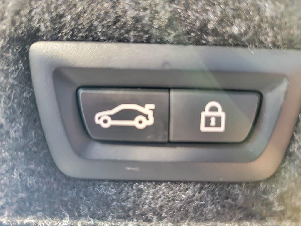 2023 BMW 530E - Image 20