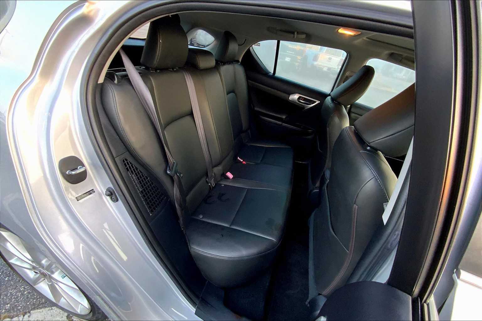 2013 Lexus CT 200h photo 19