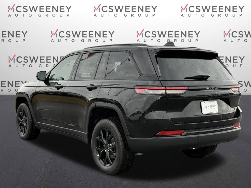 2025 Jeep Grand Cherokee Altitude X photo 3
