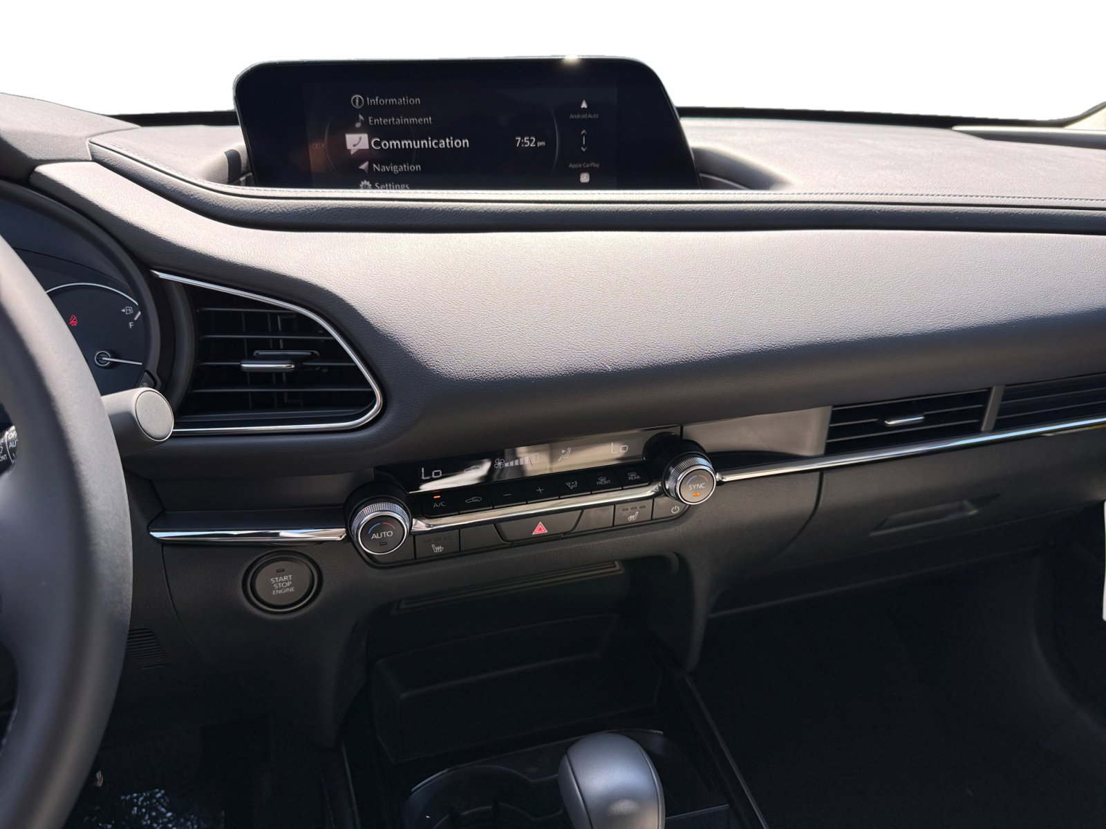 2025 Mazda CX-30 2.5 S Preferred photo 12