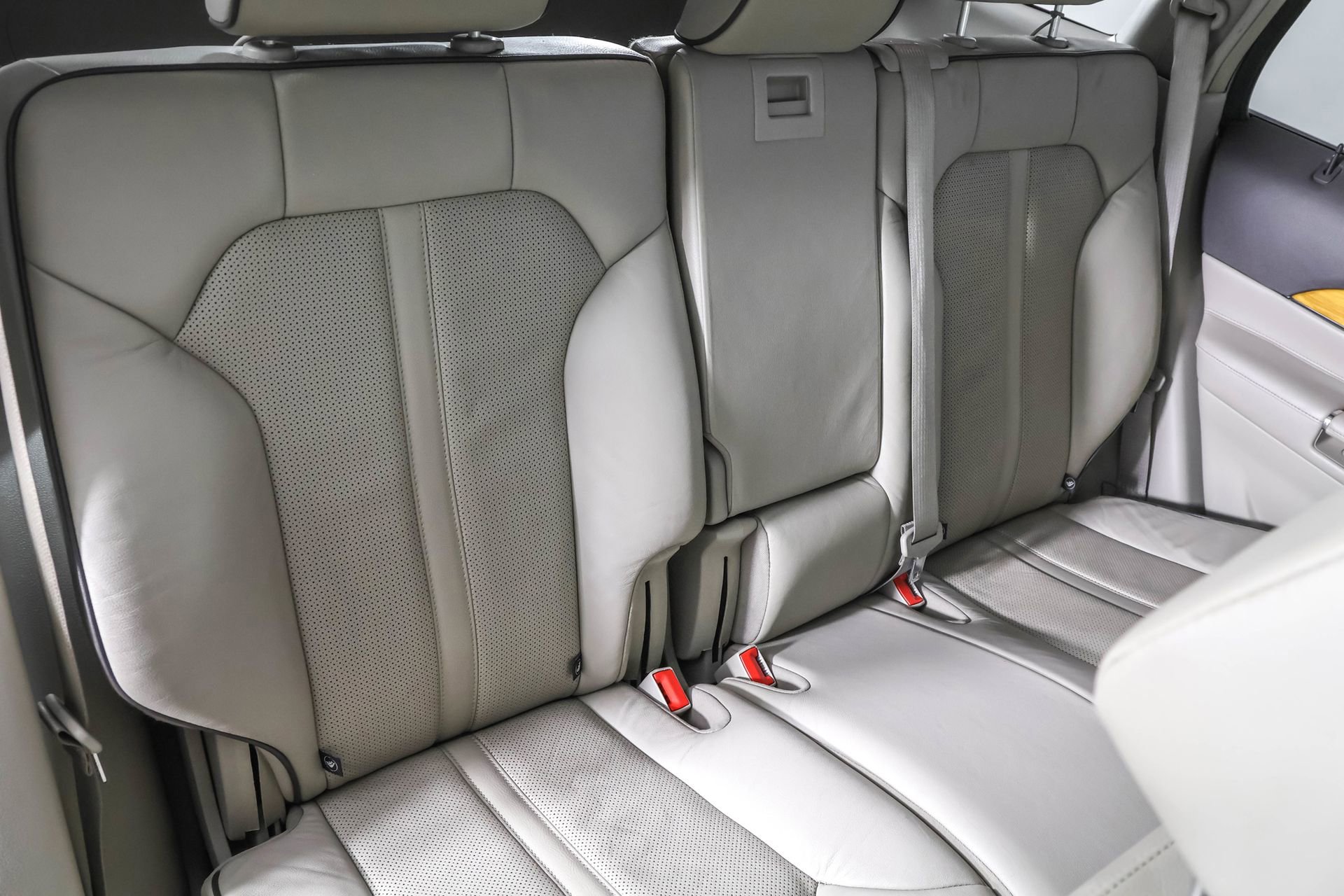2013 Lincoln MKX photo 30