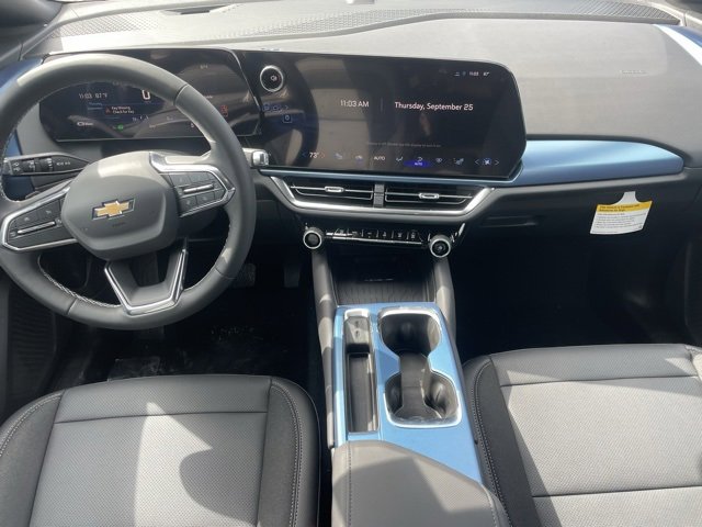 2026 Chevrolet Equinox EV 1LT photo 13