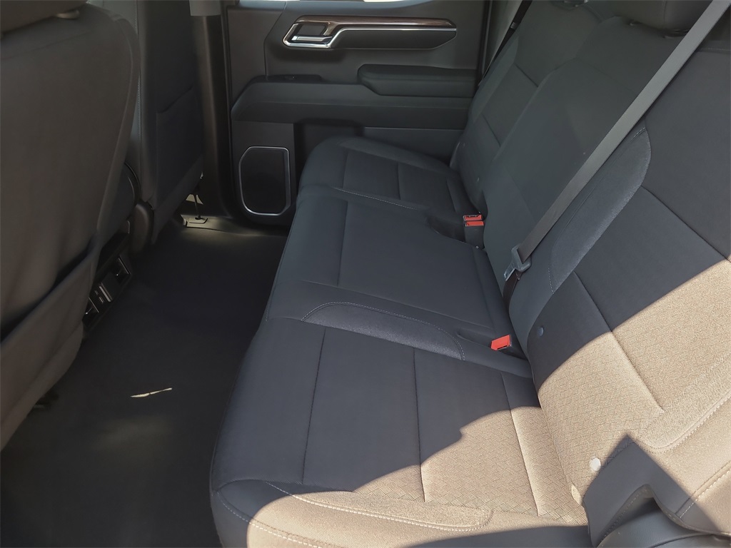 2024 Chevrolet Silverado 1500 LT photo 14