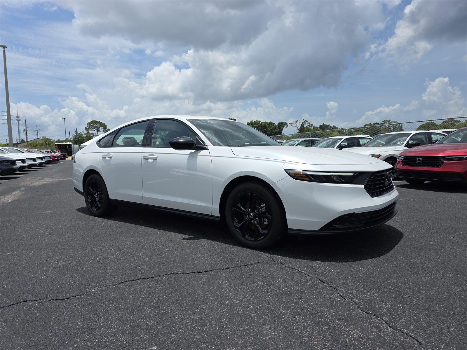2025 Honda Accord SE photo 2