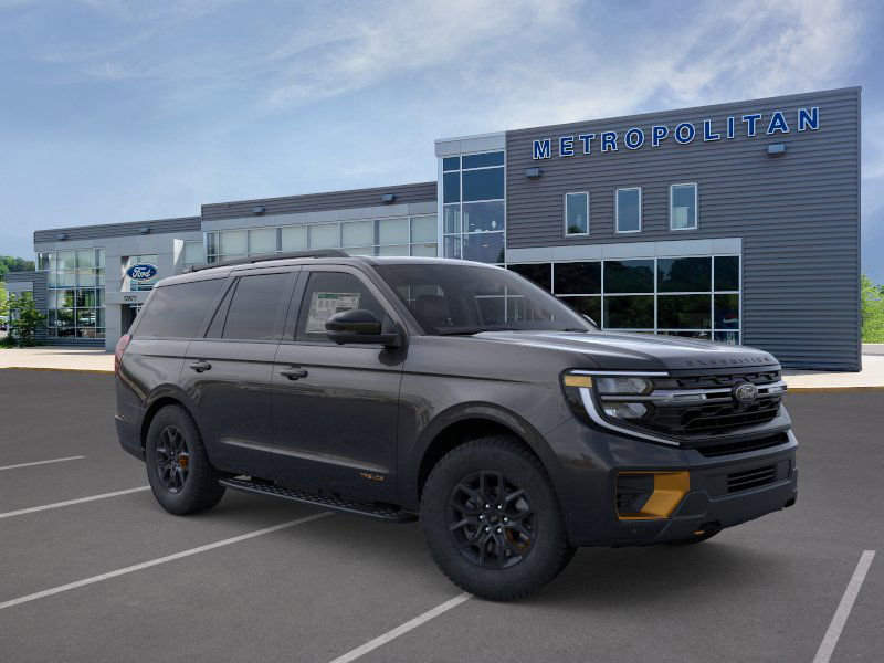 2025 Ford Expedition photo 4