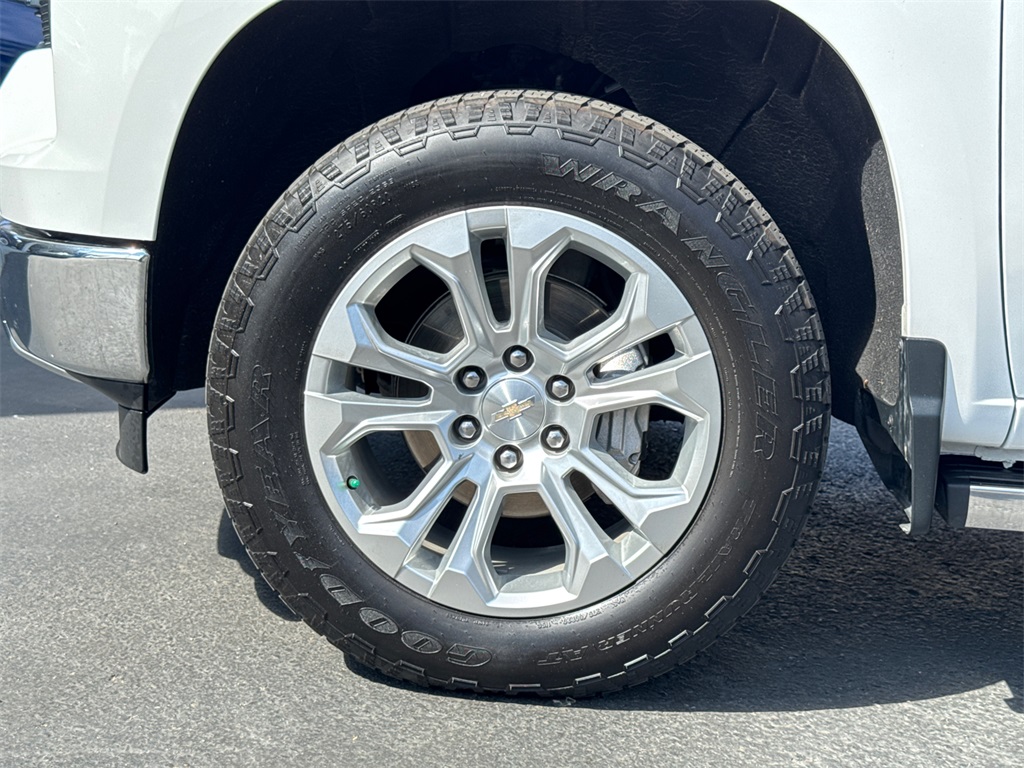 2023 Chevrolet Silverado 1500 LTZ photo 6