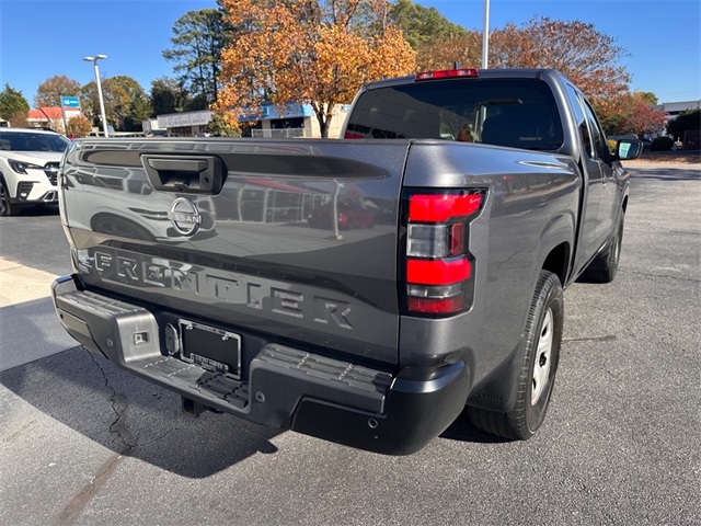 2022 Nissan Frontier S photo 3