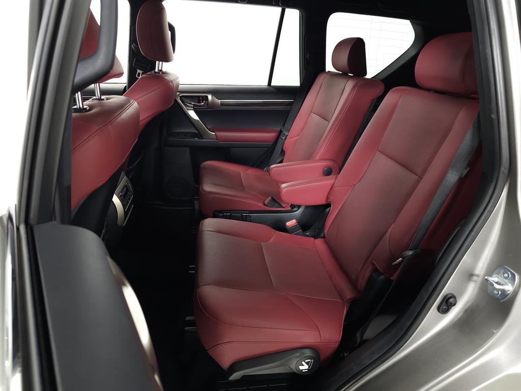 2020 Lexus GX Premium photo 28