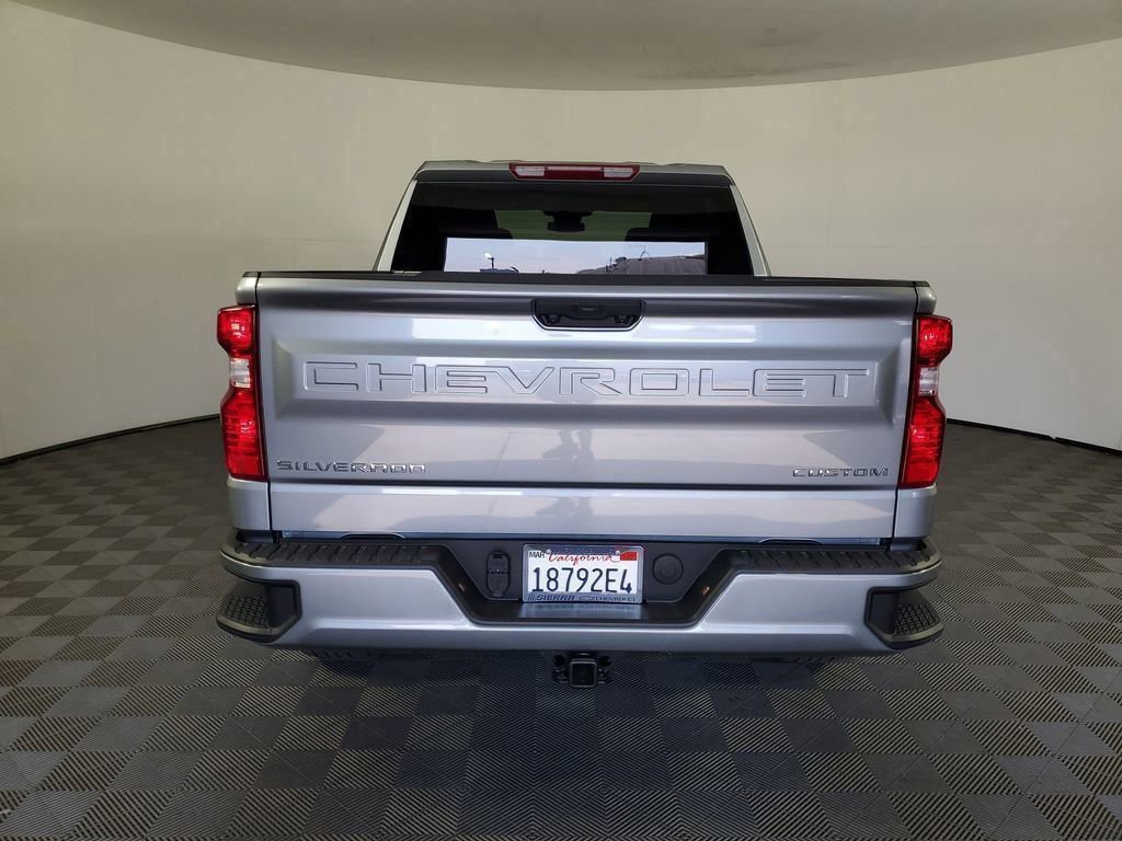 2025 Chevrolet Silverado 1500 Custom photo 5