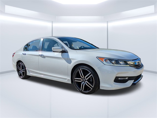 2017 Honda Accord Sport photo 2