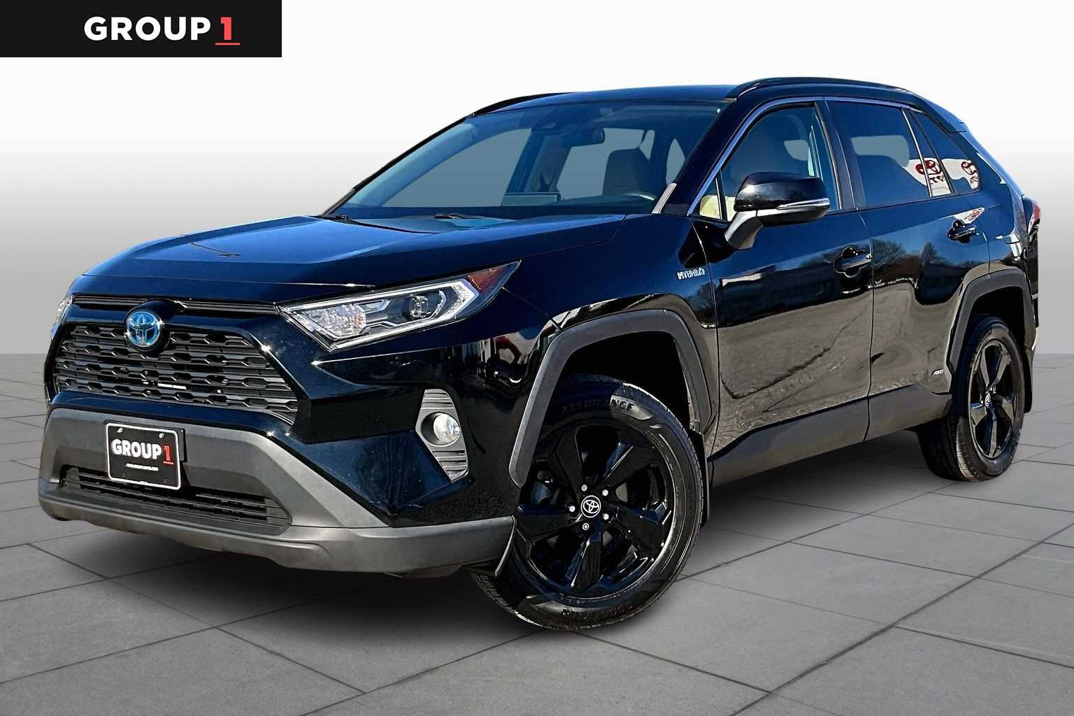 2021 Toyota RAV4 XLE Premium's photo