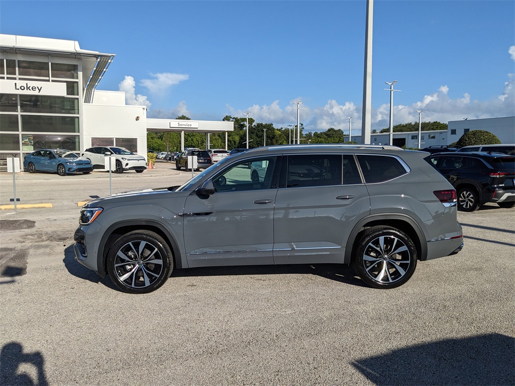 2026 Volkswagen Atlas SEL Premium R-Line photo 4
