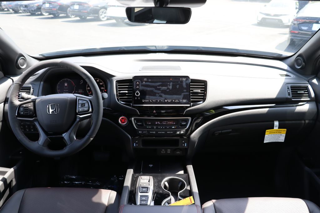 2025 Honda Ridgeline Black Edition photo 16