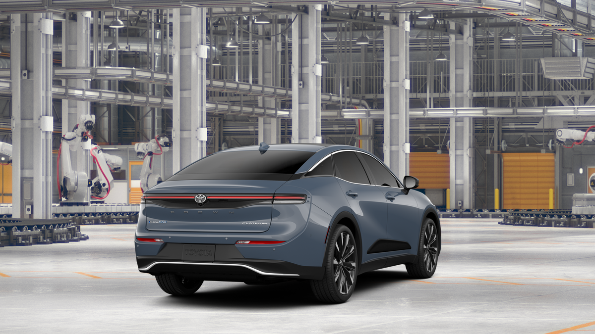 2026 Toyota Crown Platinum photo 9