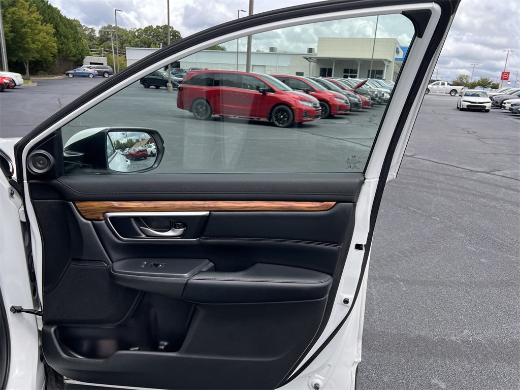 2020 Honda CR-V Touring photo 17