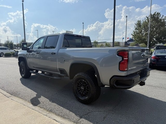 2025 Chevrolet Silverado 2500HD ZR2 photo 5